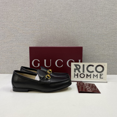 9찌 골드버클 로퍼