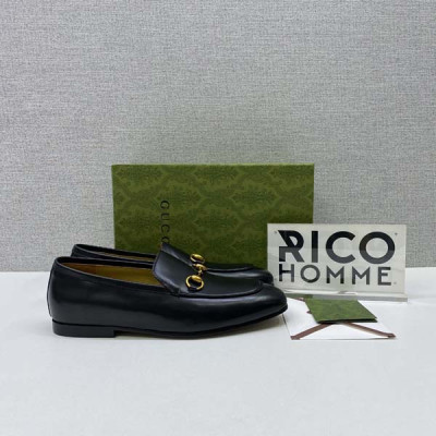 9찌 골드버클 로퍼