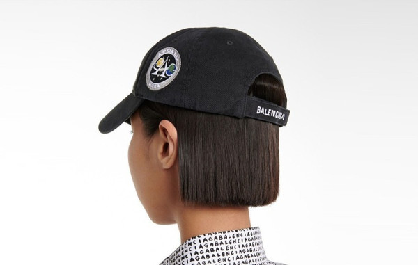 발렌시A가 스페이스 나사로고 코튼 볼캡