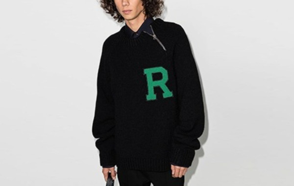 RS R로고 터틀넥 울 니트 스웨터 (PREMIUM)