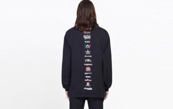 발렌시A가 멀티 로고 리스트 하이넥 티셔츠 (PREMIUM)