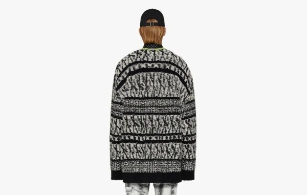 G방시 PATCHWORK EFFECT 양모 니트 (PREMIUM)