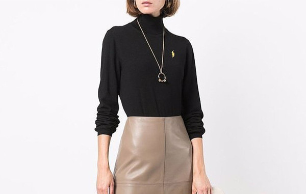 P*LO 랄프로렌 골드 로고 터틀넥 니트