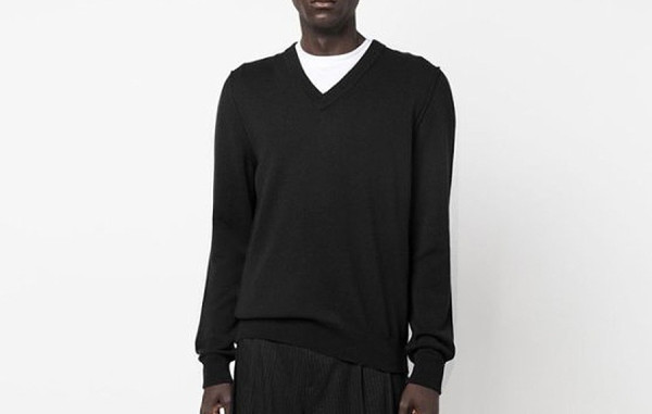 마르지L라 베이직 브이넥 니트