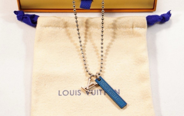 루이B통 새틀라이트 목걸이