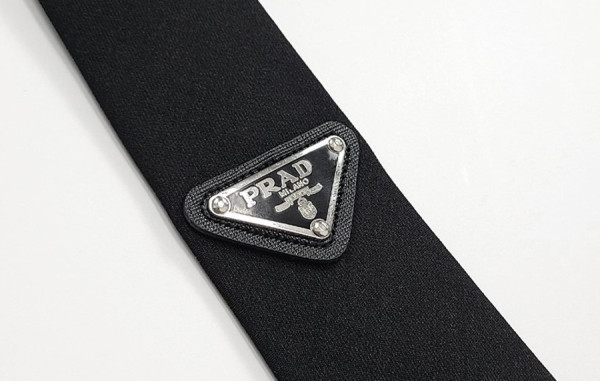프RA다 플레이트 넥타이