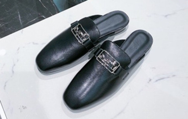 H르메스 타임 로퍼 우먼스 카프스킨 슬라이드 (2color)