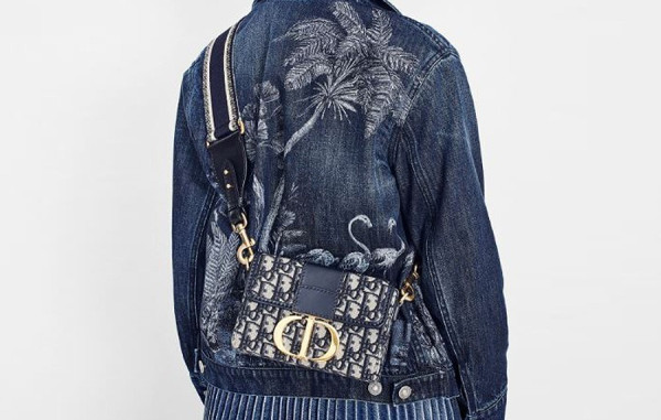 D올 오블리크 MONTAIGNE 미니 박스백 18.5cm (HIGH PREMIUM)