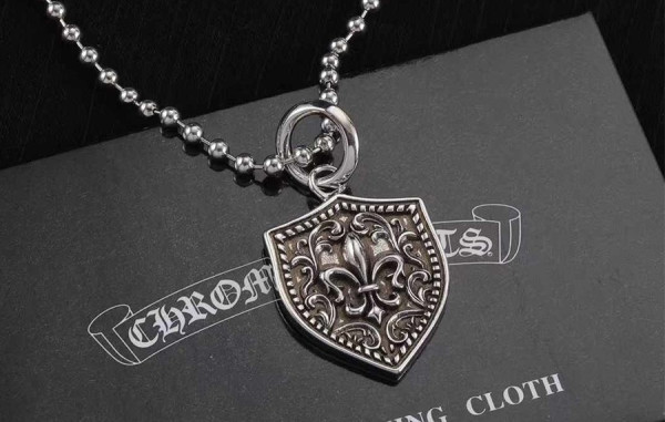 크롬HA츠 방패 참 팬던트 목걸이 (HIGH QUALITY)