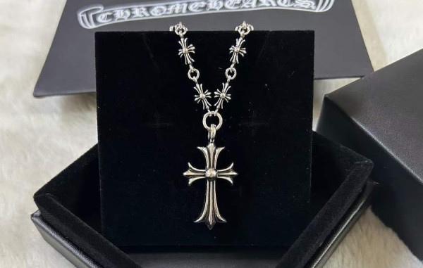 크롬HA츠 타이니 크로스 참 펜던트 목걸이 (HIGH QUALITY)