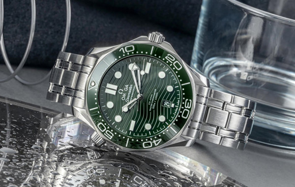 OM*GA 씨마스터 다이버 300M 녹판 42mm 코-엑시얼 1:1 최상급 (싱크 98.9%)