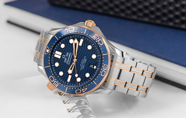 OM*GA 씨마스터 다이버 300M 청판 로즈골드 콤비 42mm 코-엑시얼 1:1 최상급 (싱크 98.9%)