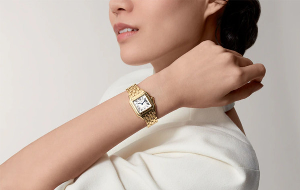 까르*에 팬더 옐로우골드 미디움 쿼츠 36.5mm×26.7mm 1:1 최상급 (싱크 97.6%)