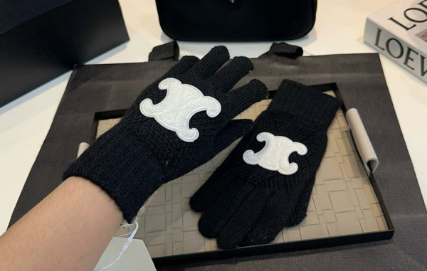 CEL*NE 빅로고 패치 장갑 (HIGH QUALITY)