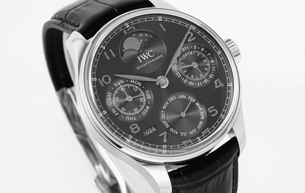 IW* 포르투기저 퍼페추얼 캘린더 회판 레더스트랩 44mm 1:1 최상급 (싱크 98.6%)