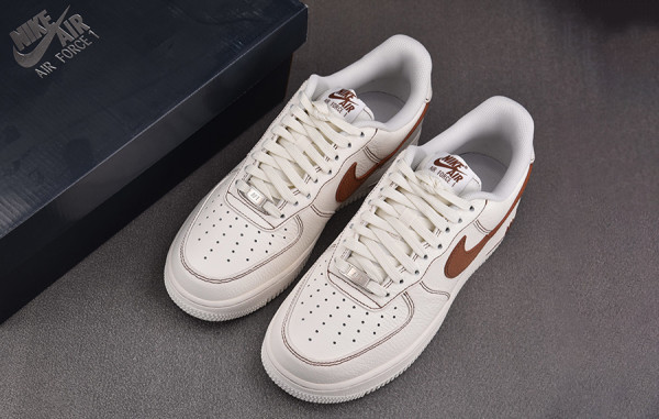 N*KE X 슈프림 에어포스1 아이보리 새들 브라운