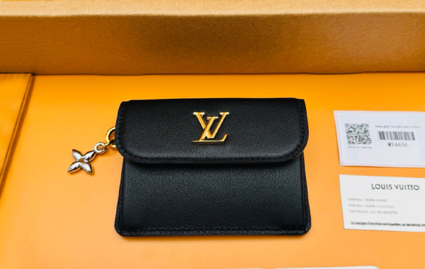 루이B통 LV 트라이폴드 블룸 반지갑